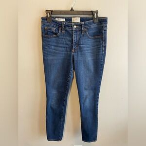 Universal Thread Dark Blue Skinny Jeans